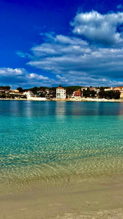 Vue Mer Panoramique Et Piscine Бандоль Экстерьер фото